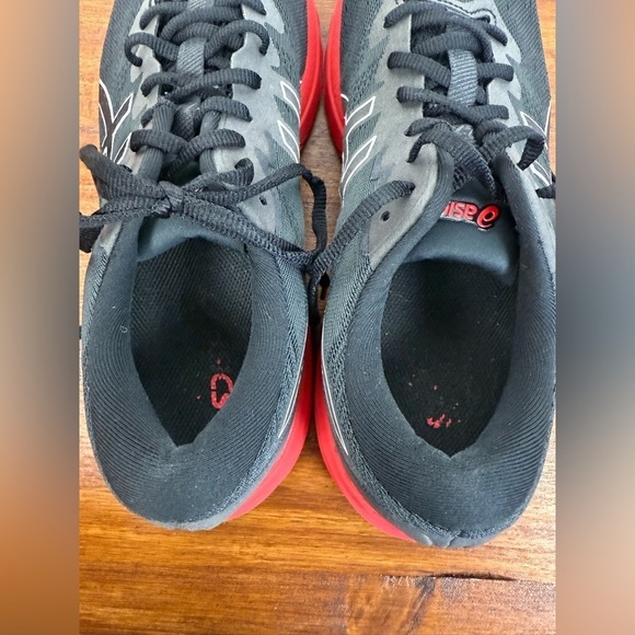 ASIC’s men’s Black/Electric Red gel GT 1000 running gym shoes. Size 10 main image 11